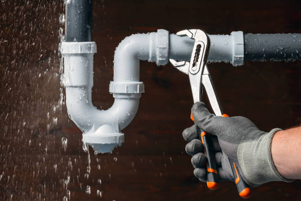 Professional Leak Detection technician working in Waukesha, WI